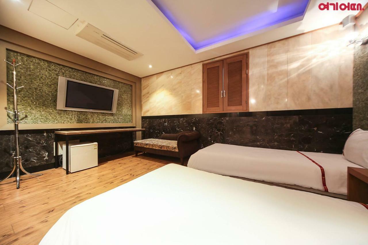 Signature Hotel Seul Esterno foto