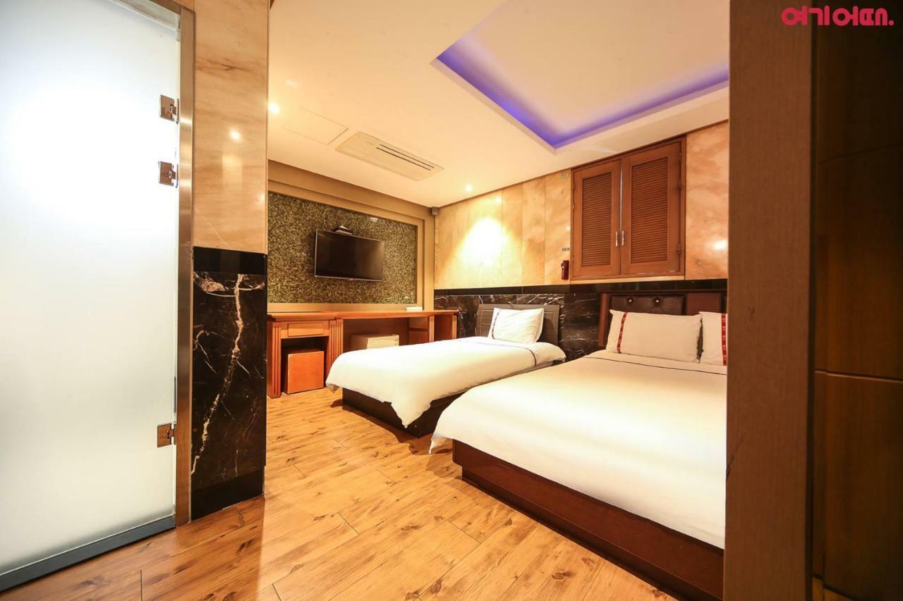 Signature Hotel Seul Esterno foto
