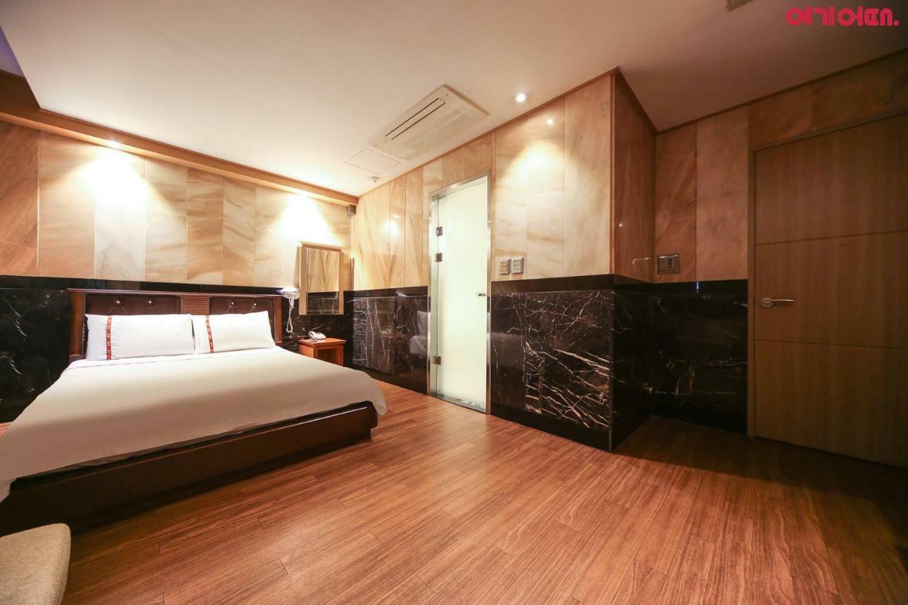 Signature Hotel Seul Esterno foto