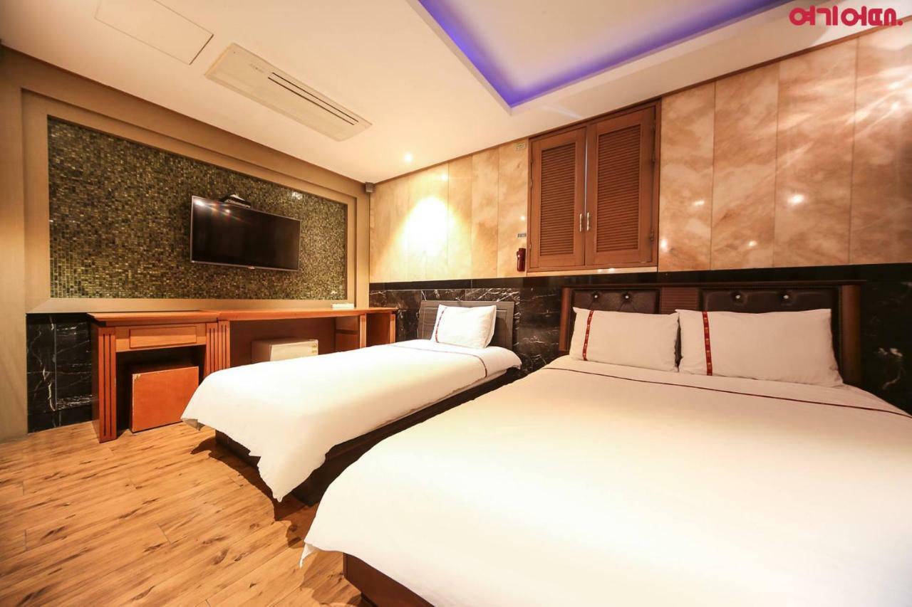 Signature Hotel Seul Esterno foto